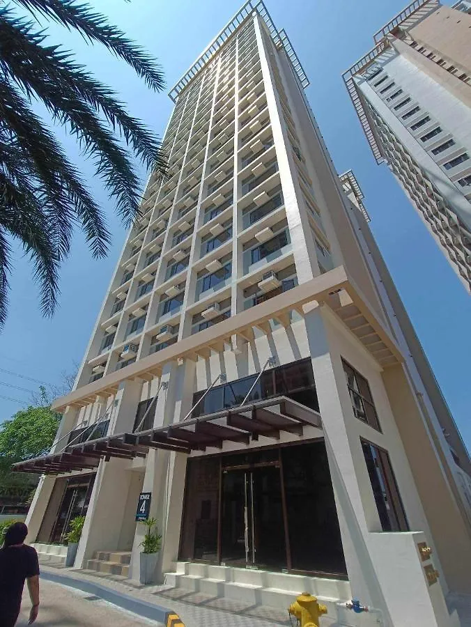 Iza'S Condo In Filinvest Alabang Manila